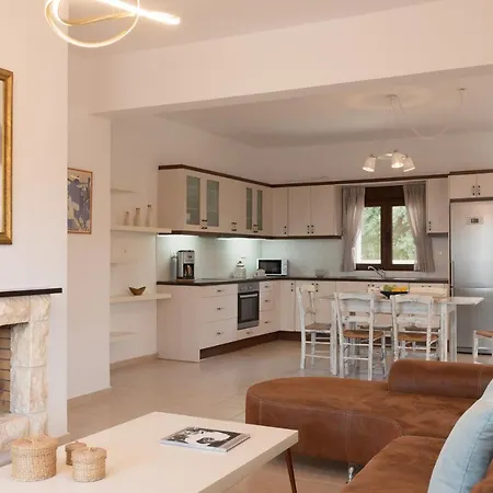 Villa Family Rousa In Rethymno With Pool, Bbq And Kids Area *