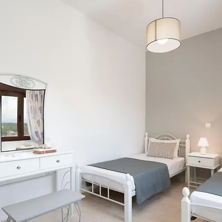 Family Rousa In Rethymno With Pool, Bbq And Kids Area Loutra (Crete)
